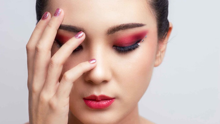 Ct2404 Expert Opinions Hero Color Cosmetics Adobe Stock 422362792