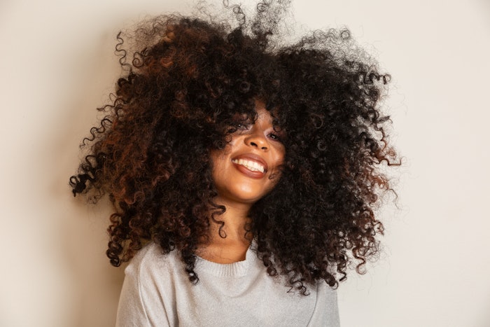 Per the latest research, Apiscalp reduces scalp itching by 80% among those test subjects with textured hair.