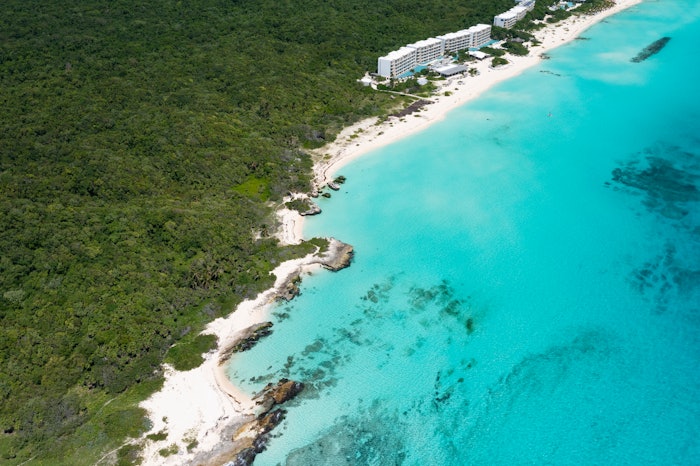 Welcome to the Dreamers & Doers Retreat, a groundbreaking, invitation-only event designed for the industry’s most influential visionaries and change-makers. The retreat will take place from March 8-11, 2025 at the luxurious Palmaïa - The House of AïA in Riviera Maya, Mexico.