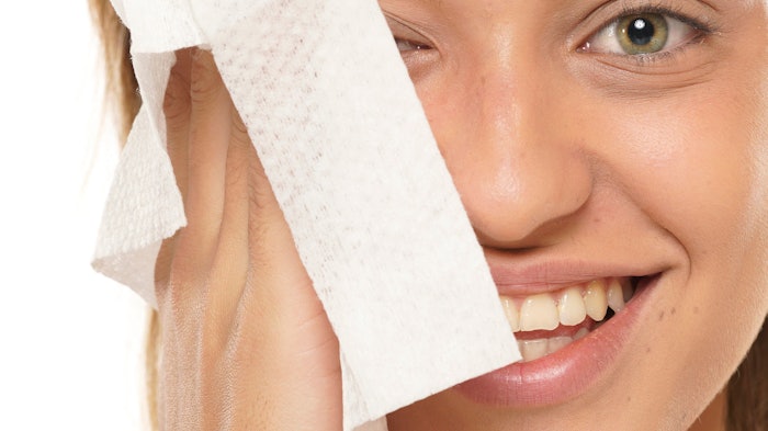 Hostacerin CCT enables stable, low-viscosity skin care and wet wipes and can boost moisturization in formulas.