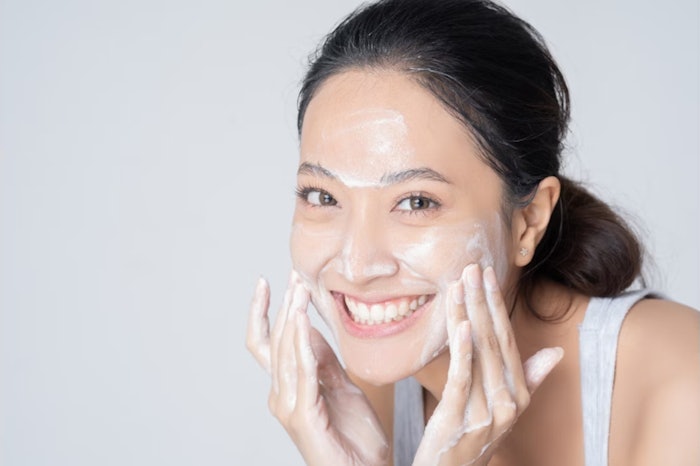 Lemongrass Cleanser Hero