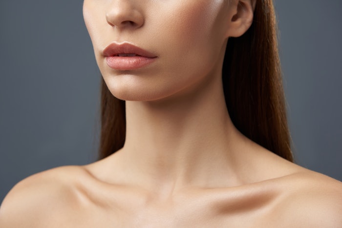 Skims' chin wrap may aid in comfort, protection and recovery, but its ability to truly sculpt the jawline without medical treatments looks uncertain.