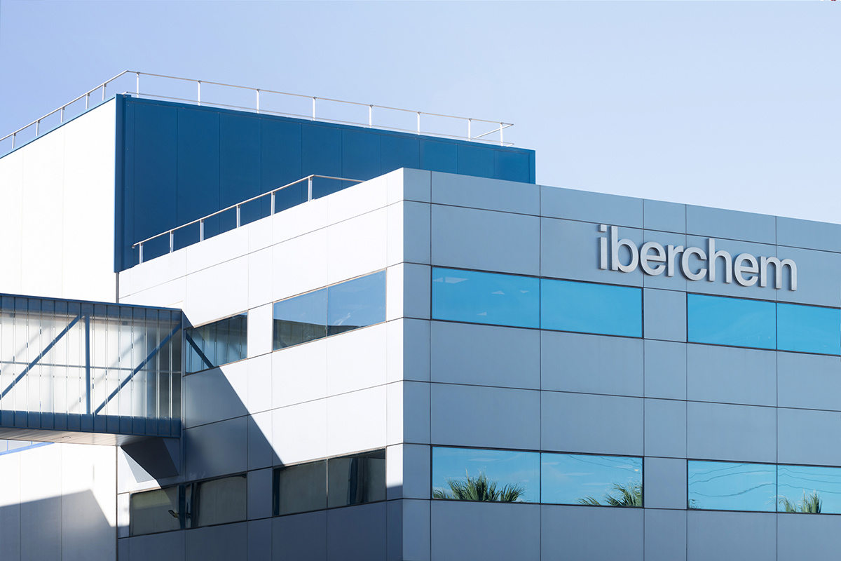 Iberchem is a leading fragrance manufacturer specializing in the creation of fragrances for fine fragrances, personal care, home care, fabric care and air care products.