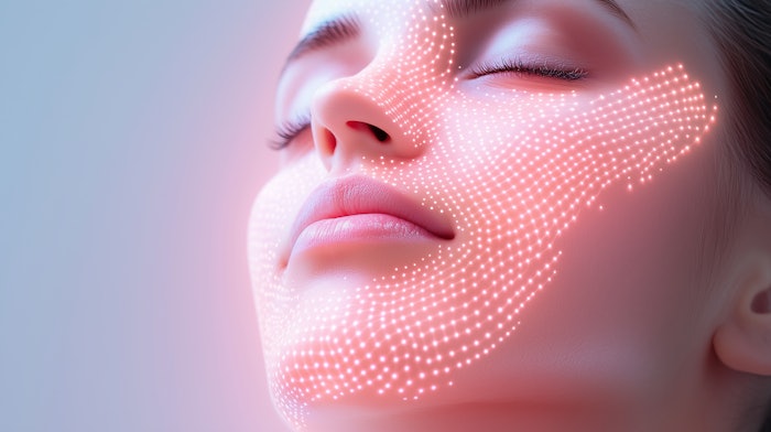 Scarlet Pro RF microneedling device creates tear-shaped coagulation zones.