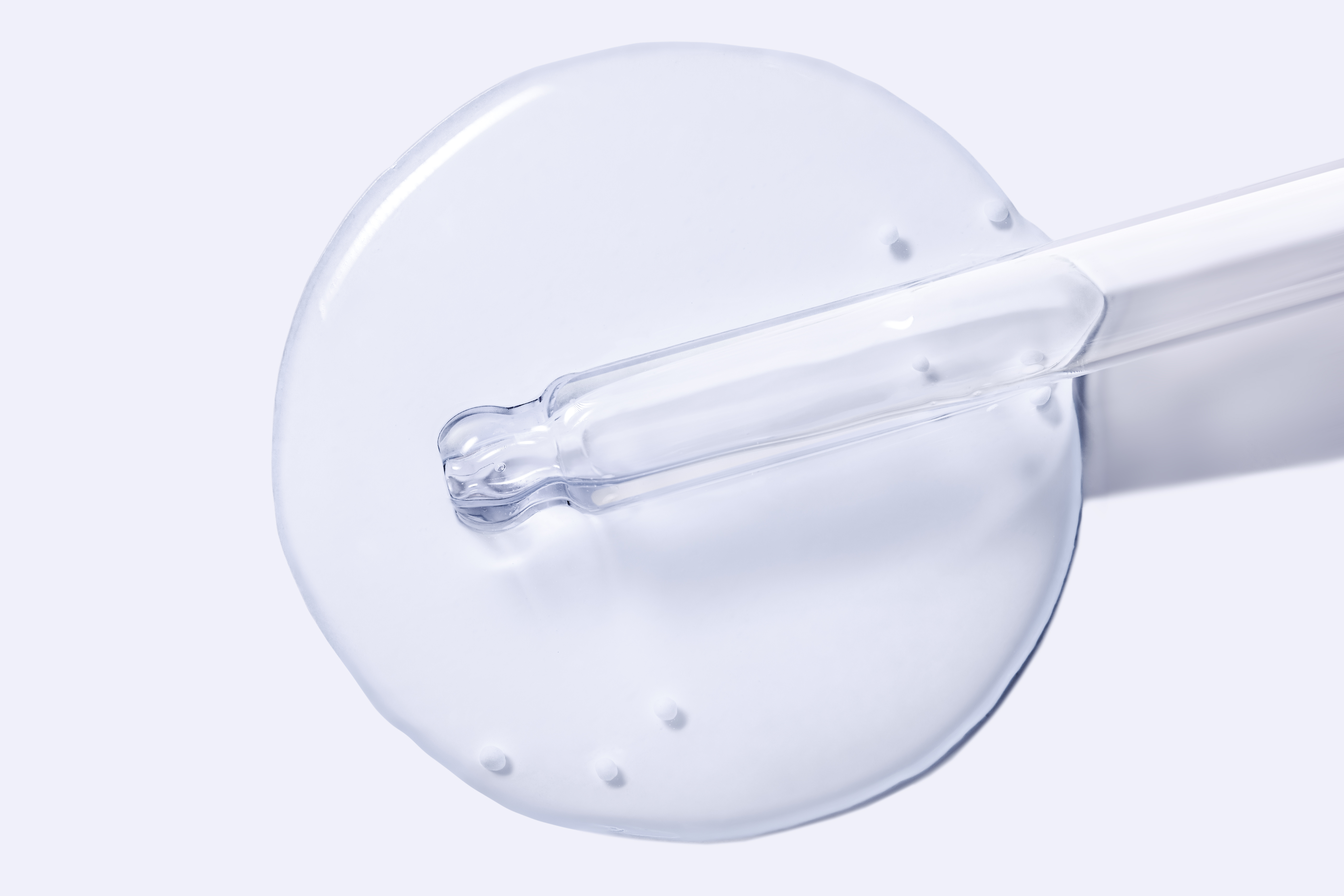 Azelaic acid is a favorite in the skindustry, especially those seeking more effective, gentle solutions for acne and rosacea.