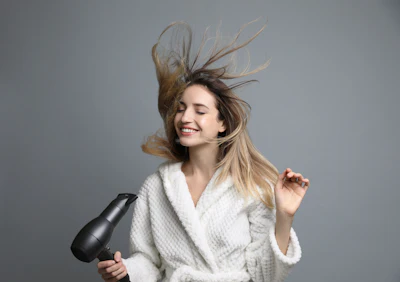 A standout feature is Covertrix's ability to balance hydration retention with quick-dry performance, helping reduce drying time and heat exposure across all hair types.