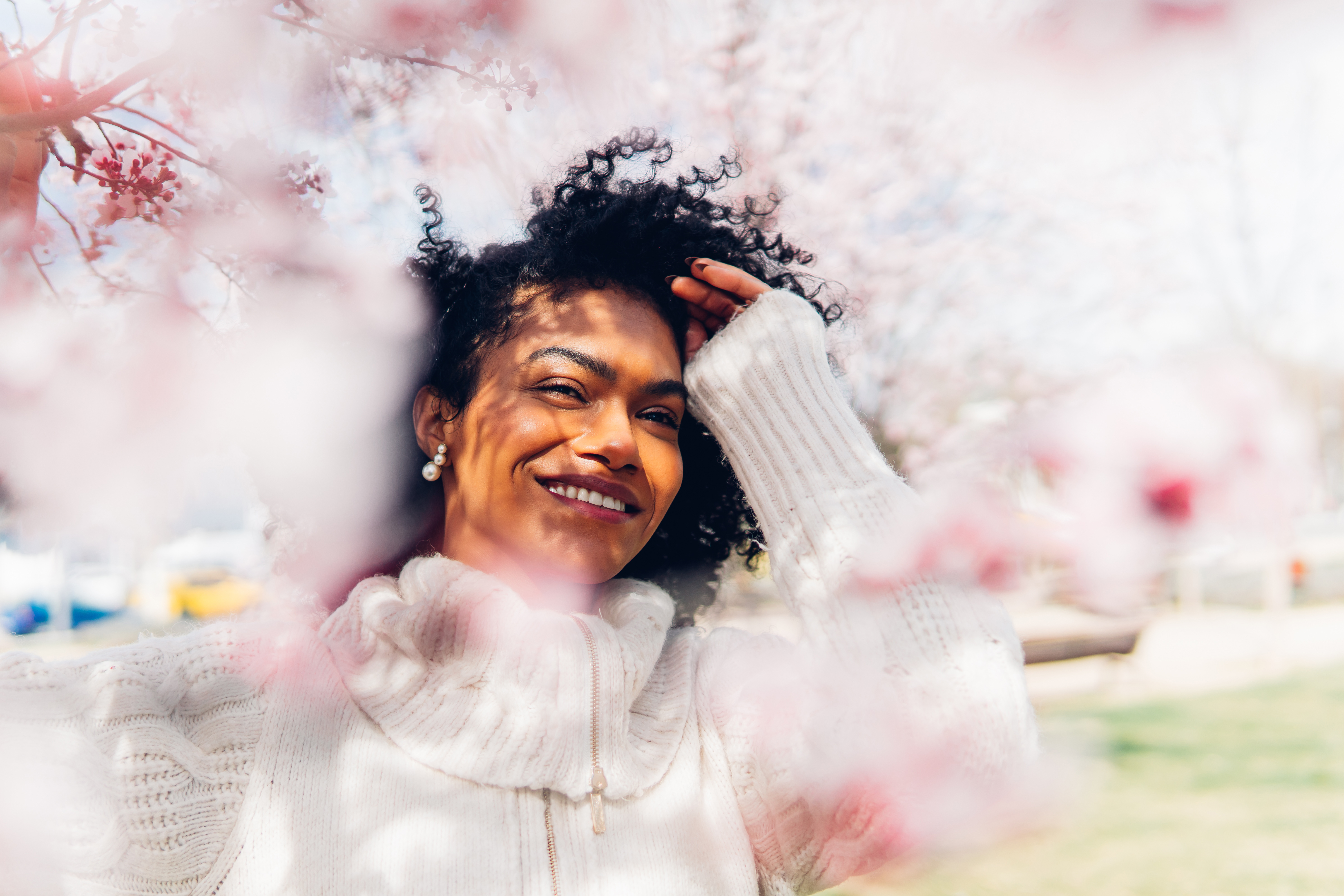 Cosmo’s approach reflects a structural change in perfumery: ingredients are no longer only aesthetic building blocks, but data-informed emotional actuators.