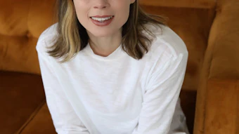 Heather Holland Headshot 2