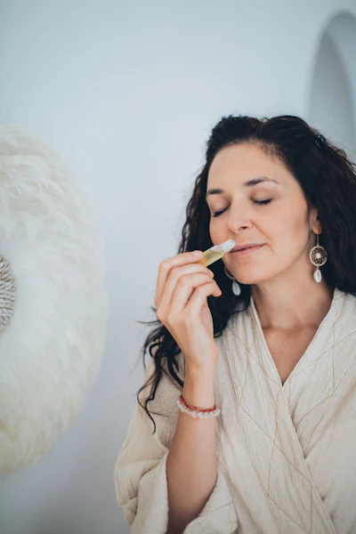Derived through biotechnology using renewable carbon from sugar fermentation, Z11 HD features a rich dry woody, earthy and ambery profile with a clean, elegant warmth. The ingredient is designed to bring depth, sensuality and linearity to fine fragrance compositions across heart and base notes.